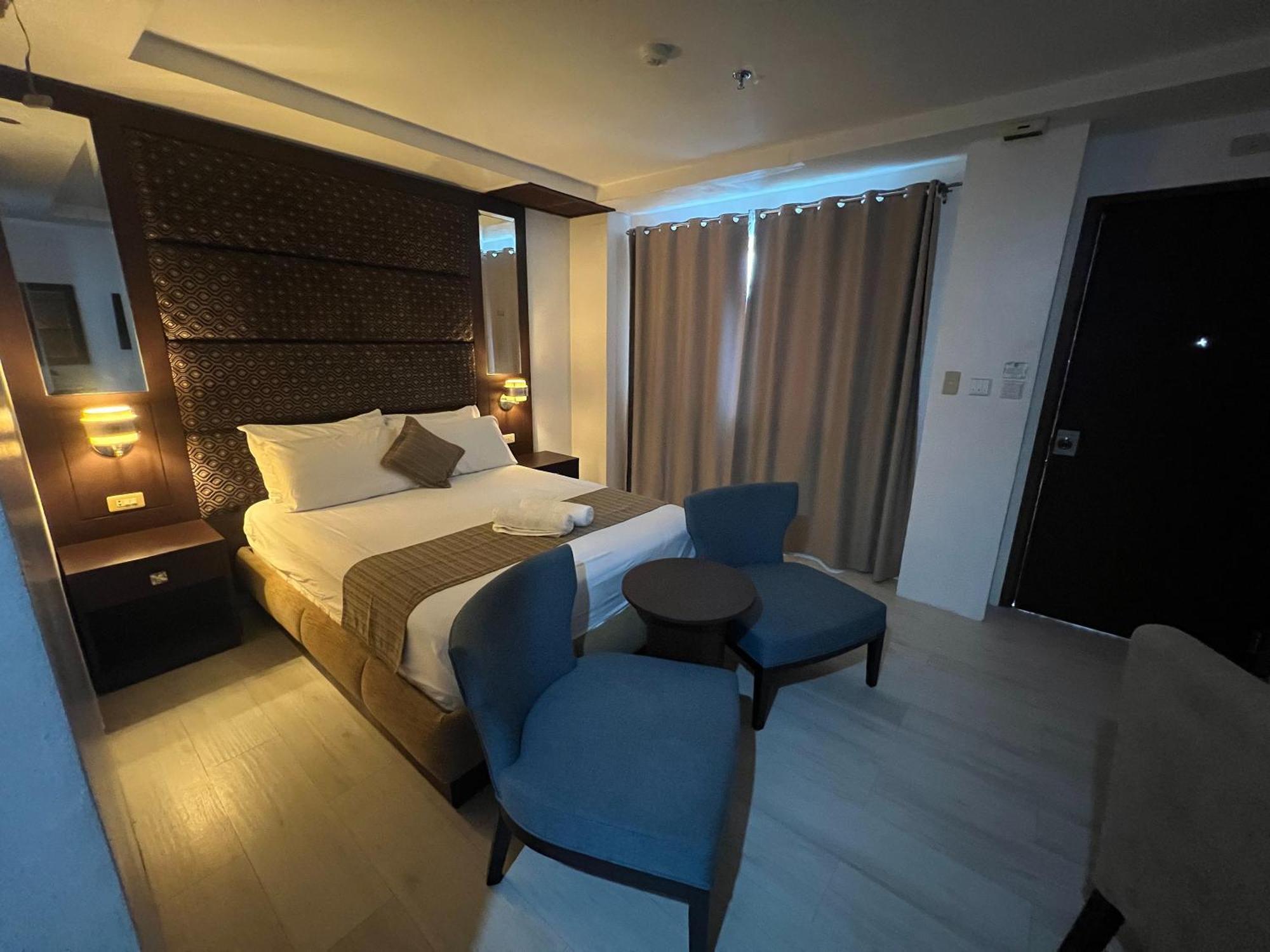 Subiza Beach Resort Olongapo Esterno foto
