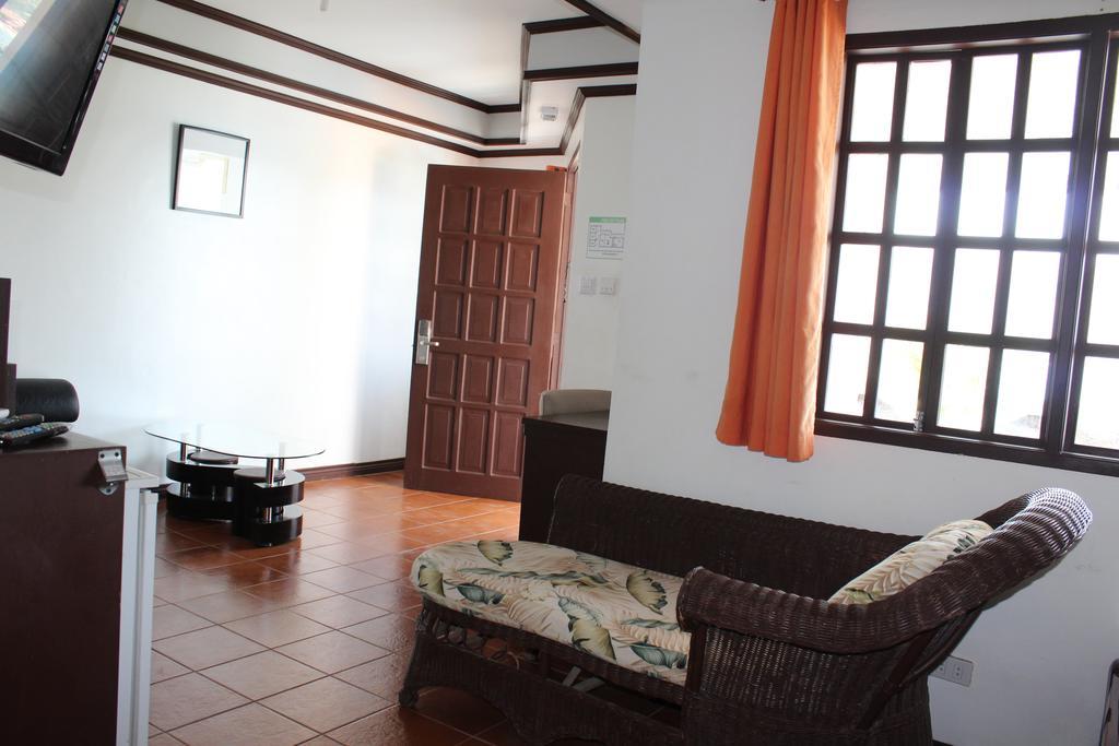 Subiza Beach Resort Olongapo Esterno foto